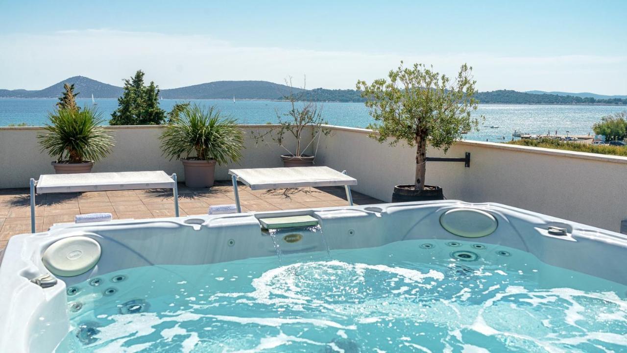 Apartments Luka Vodice Ngoại thất bức ảnh