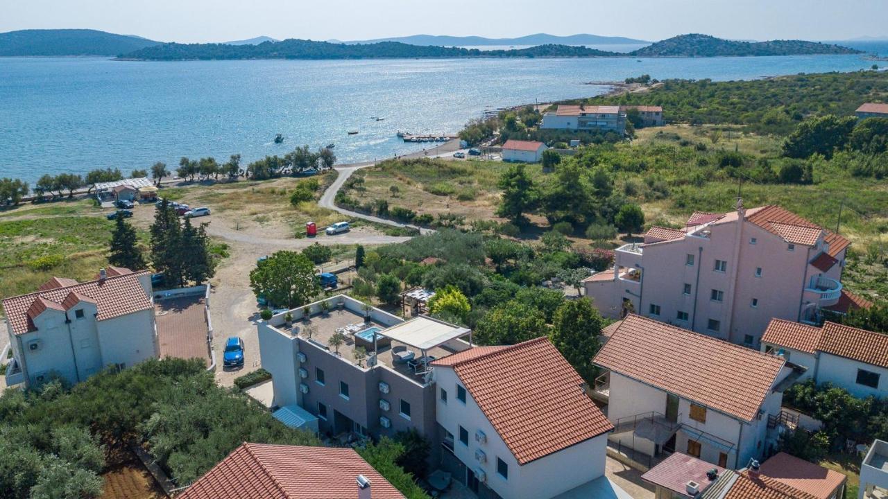 Apartments Luka Vodice Ngoại thất bức ảnh