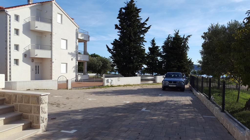 Apartments Luka Vodice Ngoại thất bức ảnh